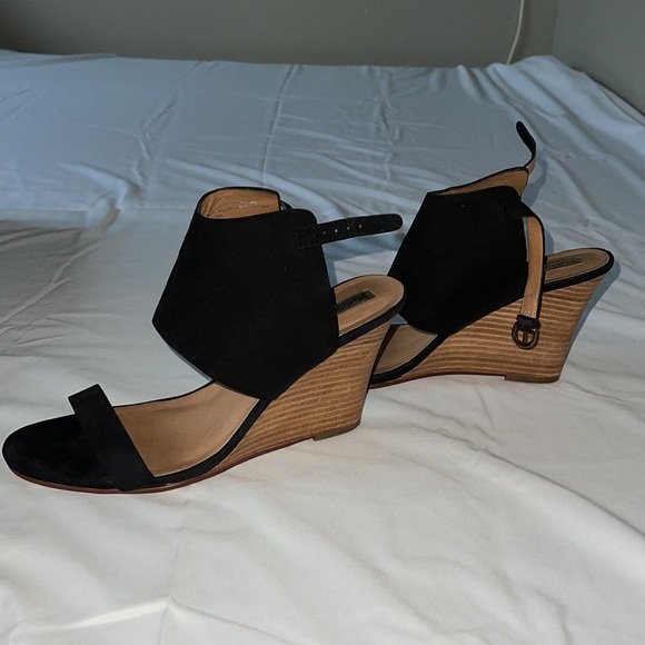 Halogen Wedge Sandals in Black - Picture 3 of 7
